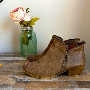 Brown booties with zipper detail